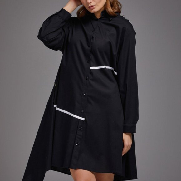 Vor Dresses & Skirts - Vor Nisantasi NWOT asymmetrical black white button down ruffle zip shirt dress L
